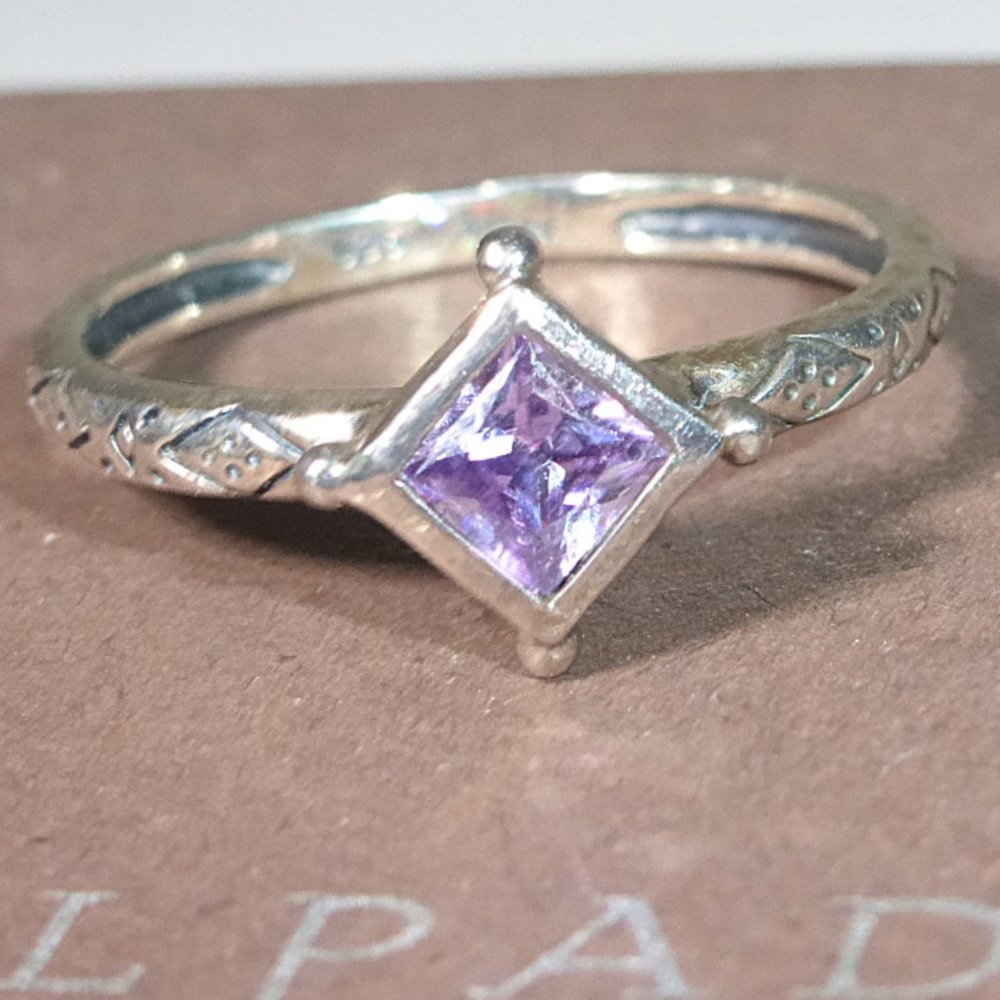 Silpada R2748 Purple CZ Sterling Silver Stack Ring Size 8 Cubic Zirconia .925